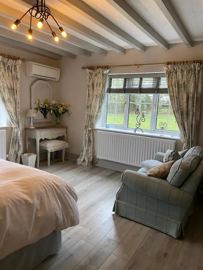 Bed & Breakfast Ticketyboo Suites Pickering