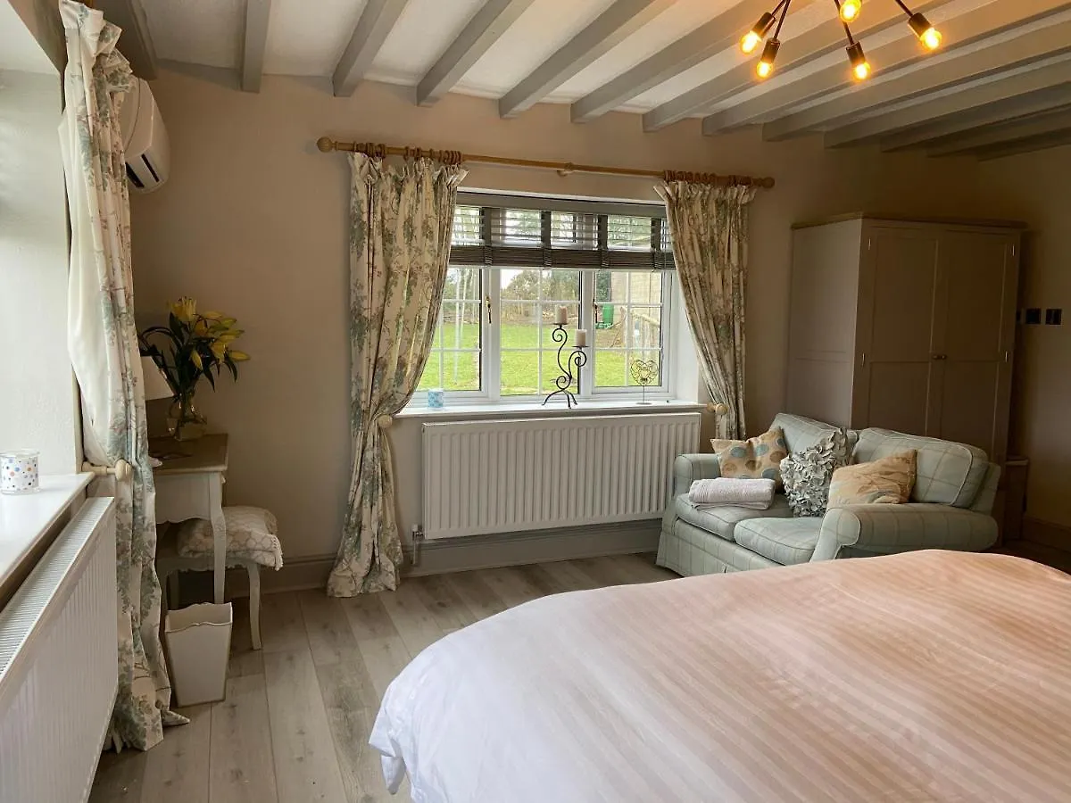 Ticketyboo Suites Pickering